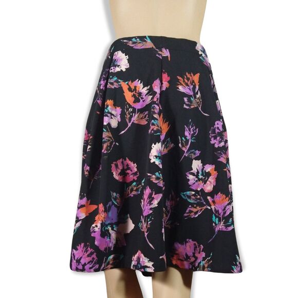 Women’s Plus Size 1X Floral A-Line Skirt–Black High Waist Knee Length - Picture 2 of 8